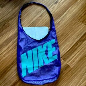 Nike Purple Mesh Hobo Reversible Crossbody Shoulder Gym Bag - used